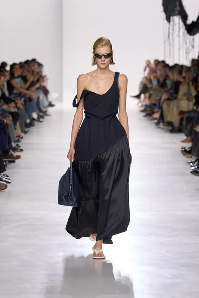 Look 67